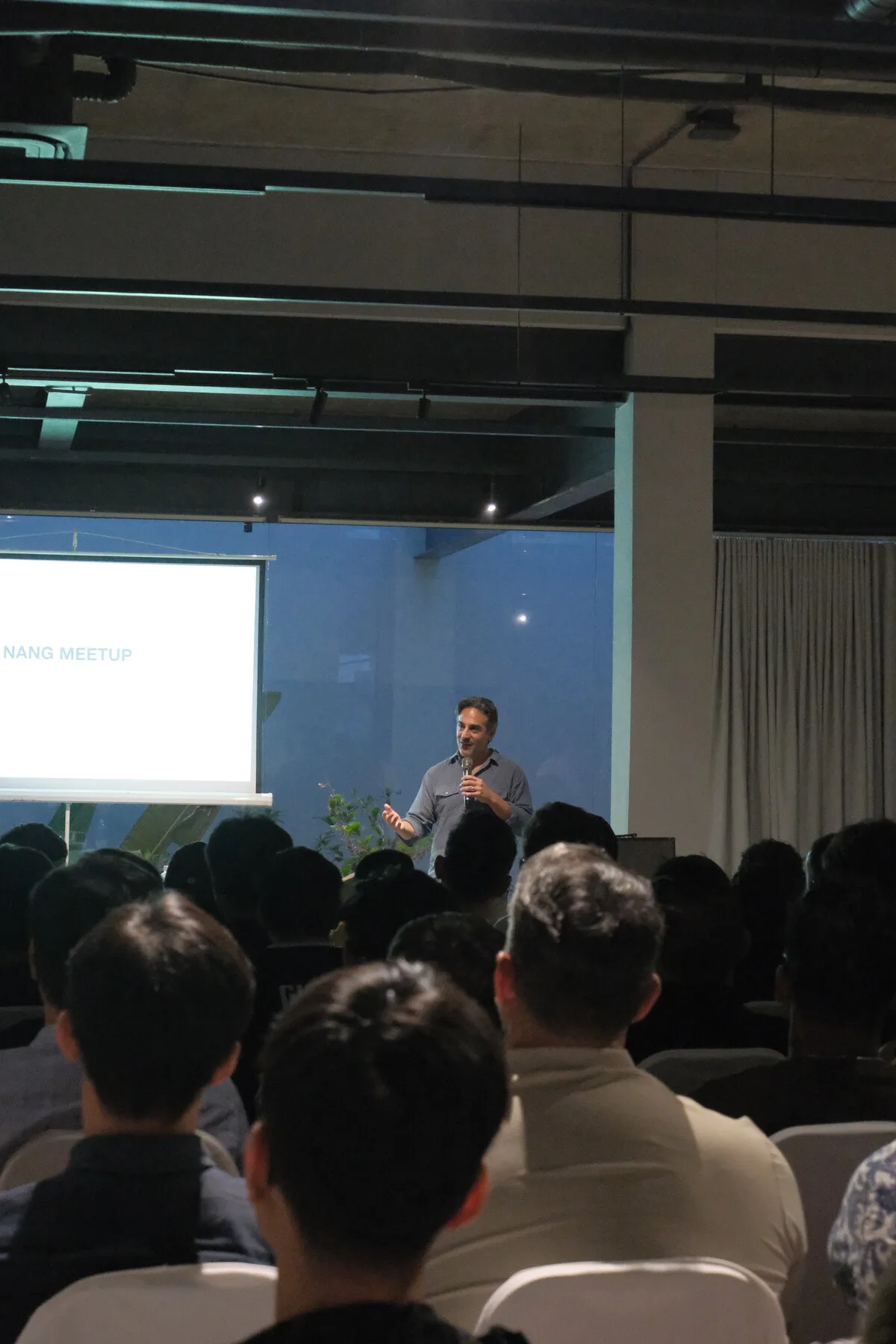 Photo 10 from the Cursor Da Nang Meetup with Nick Miller at The Local Beans