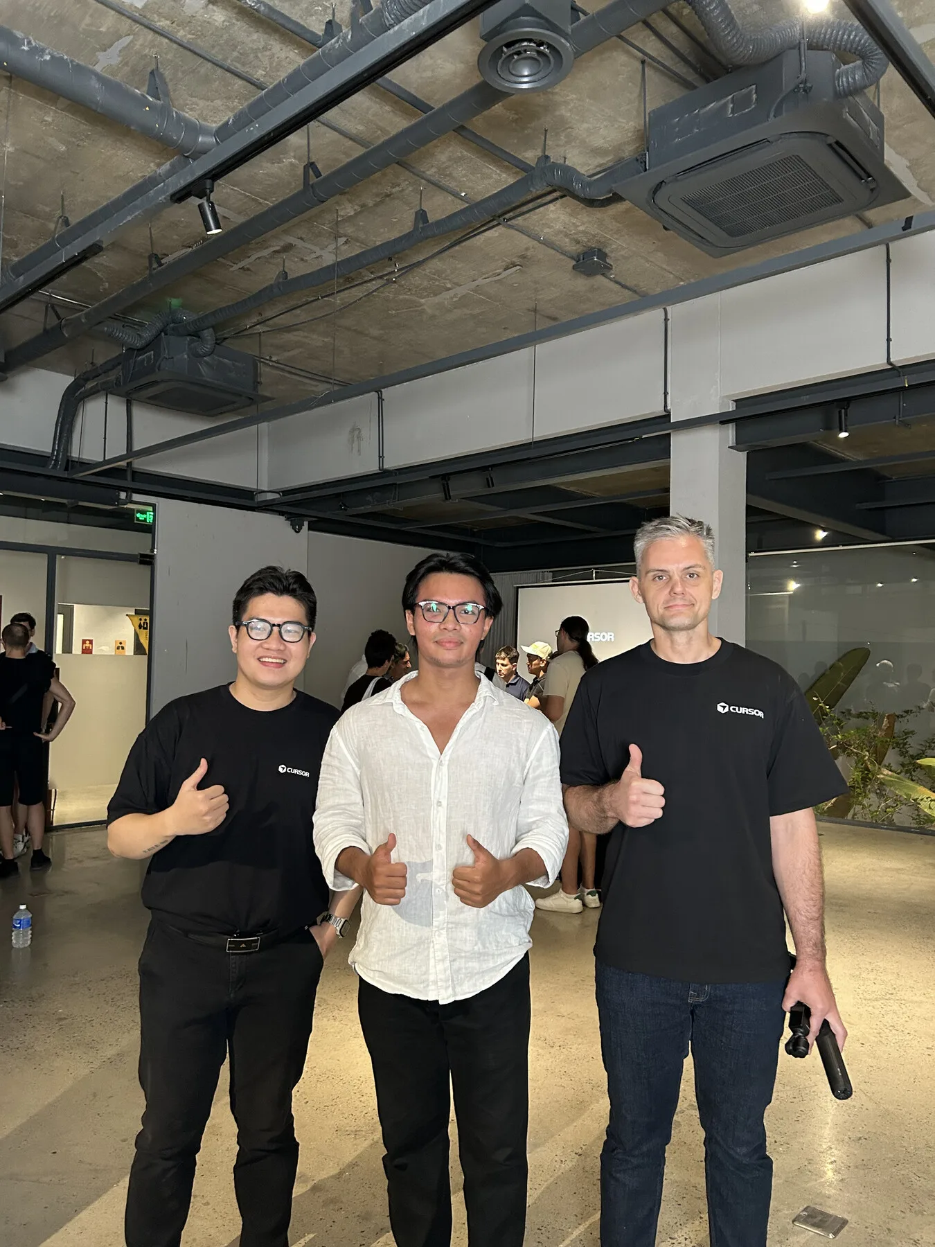 Organizers and Nick Miller together at the Cursor Da Nang Meetup